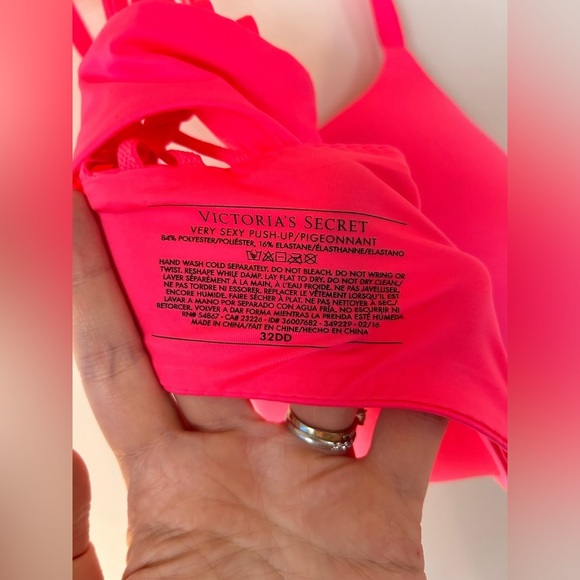 Hot Pink Victoria’s Secret “Very Sexy Push-Up”​ - Picture 4 of 5